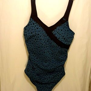 DECATHLON WOMEN'S ONE PIECE SWIMSUIT BLUE BLACK SIZE M/L